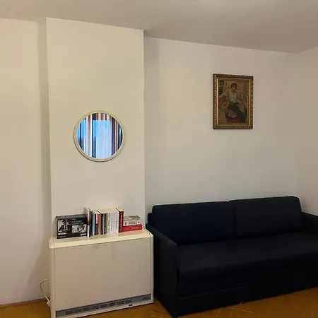 Apartment Istanbul 3 *
